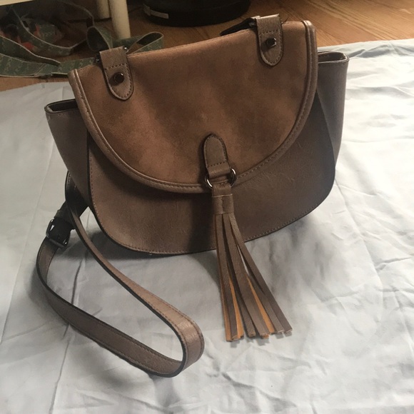 Handbags - Cute bo-ho satchel purse